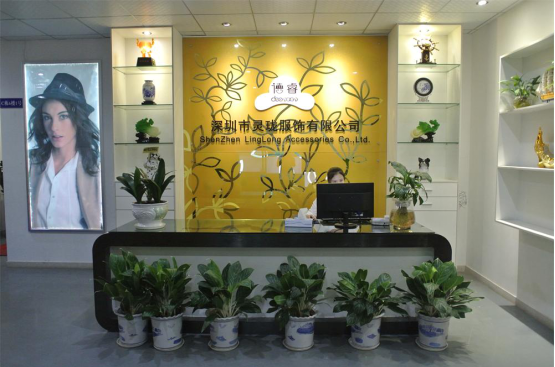 深圳市靈瓏服飾有限公司 深圳市靈瓏服飾有限公司