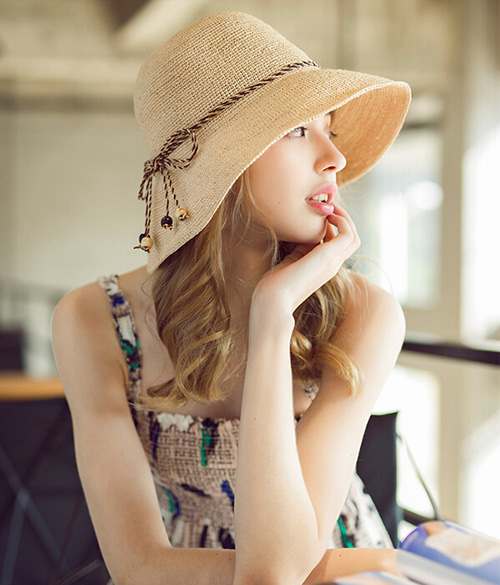 25-30歲搭配防曬顯氣質拉菲草帽該如何呢？